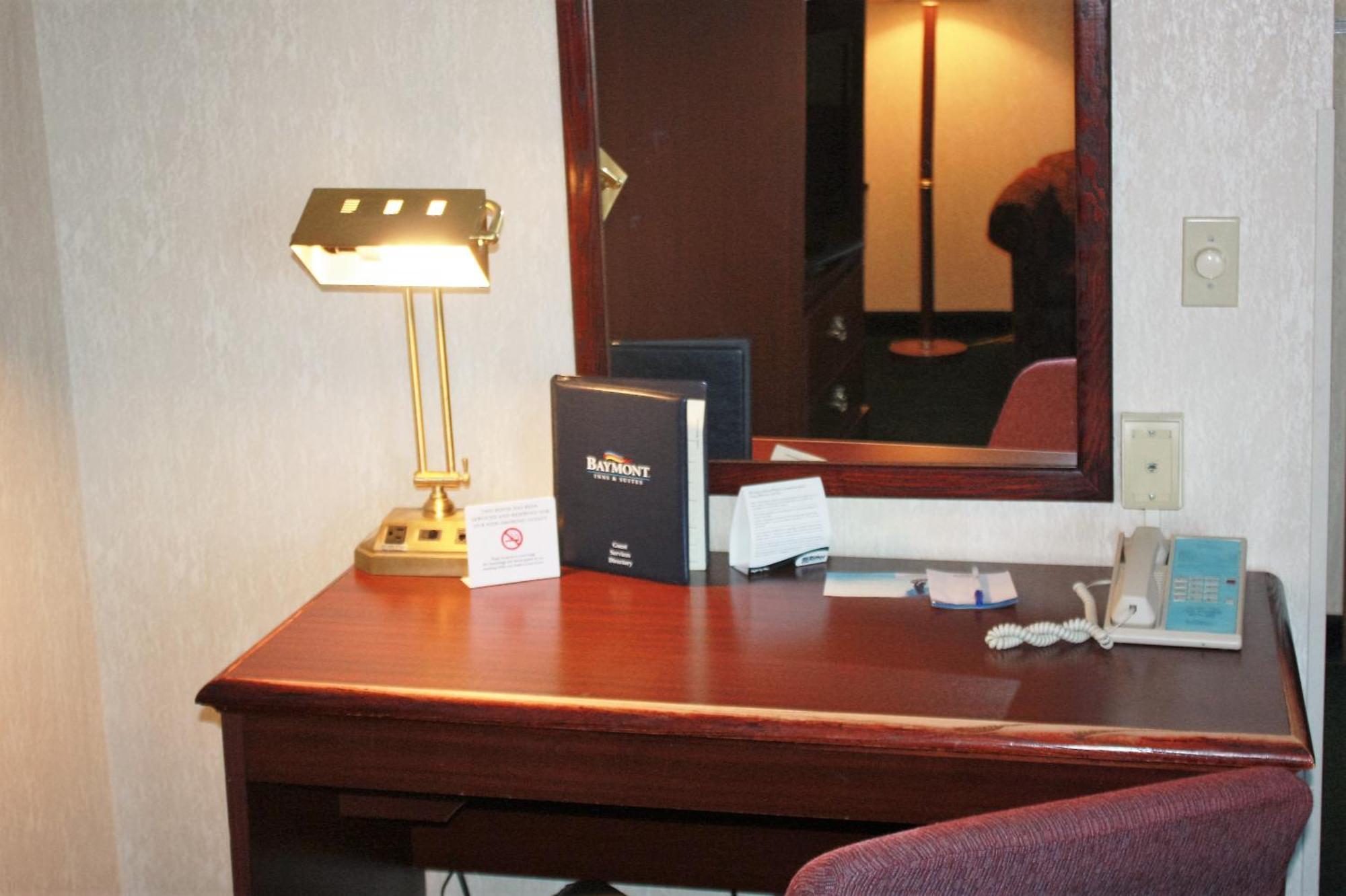 Hotel Baymont By Wyndham Jonesboro Habitación foto