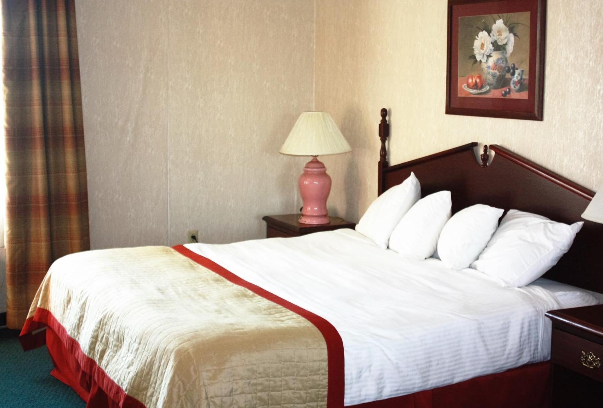 Hotel Baymont By Wyndham Jonesboro Habitación foto