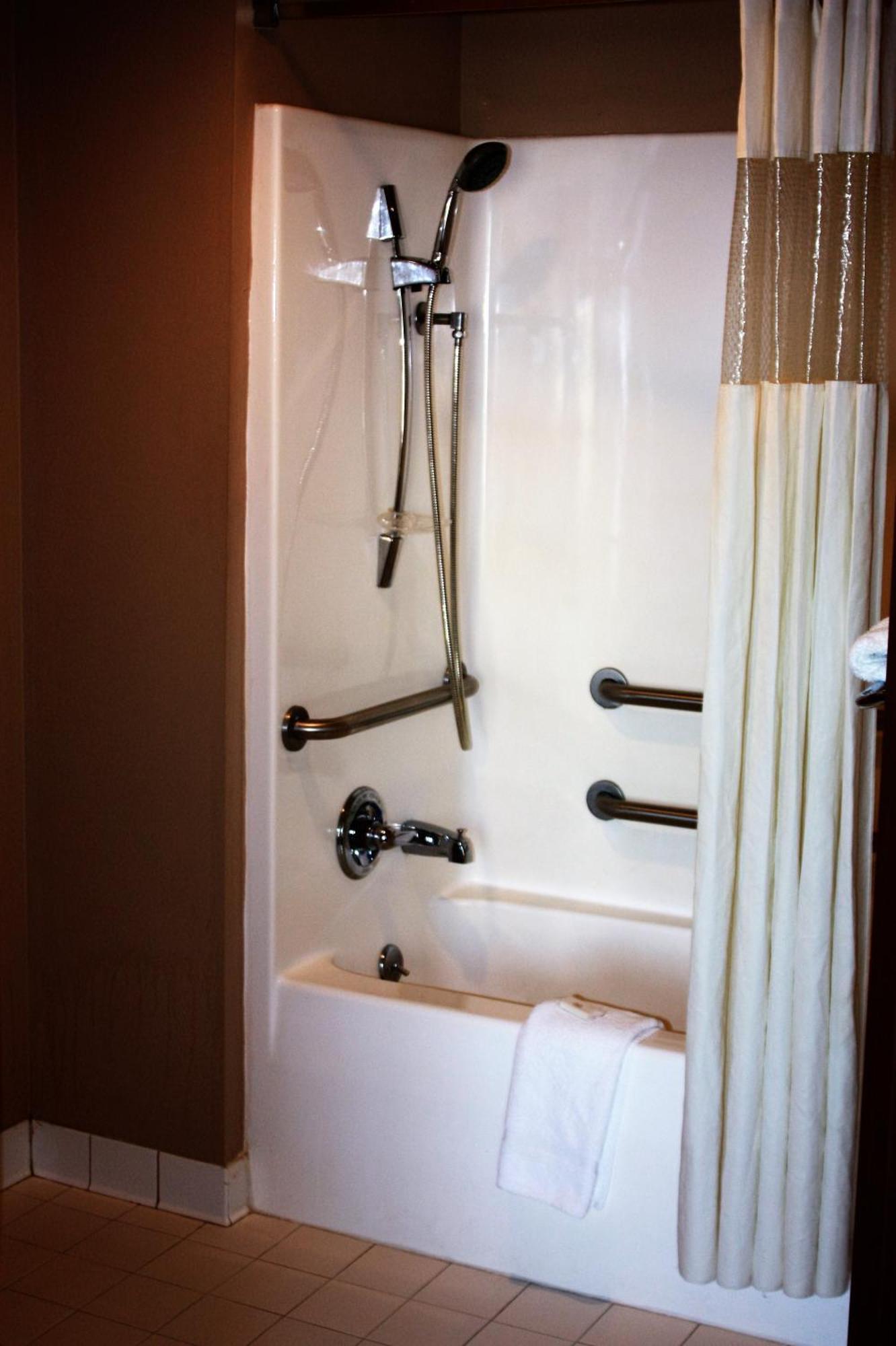 Hotel Baymont By Wyndham Jonesboro Habitación foto